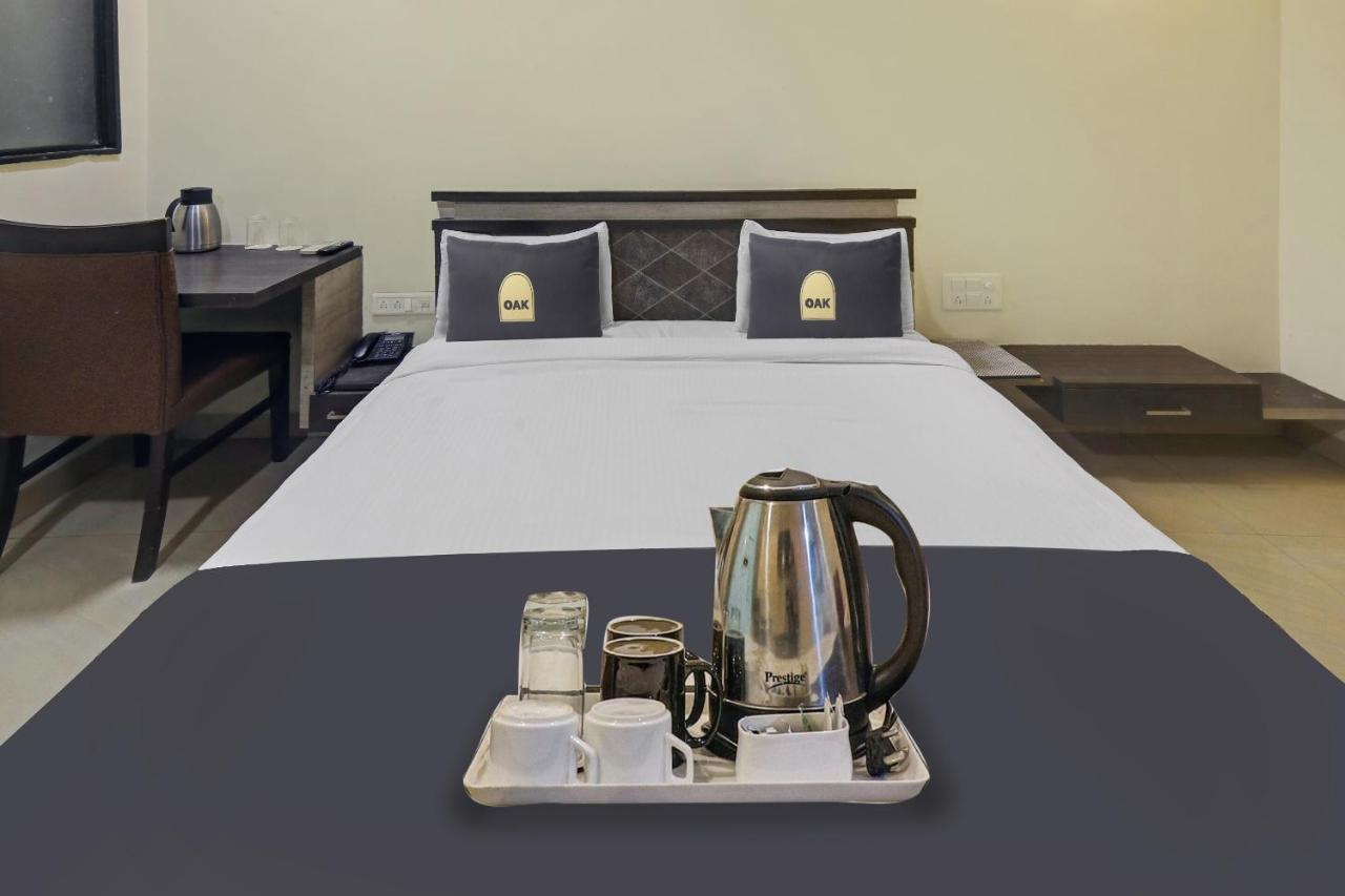 Townhouse Oak Hotel The Sudesh Rāipur Extérieur photo
