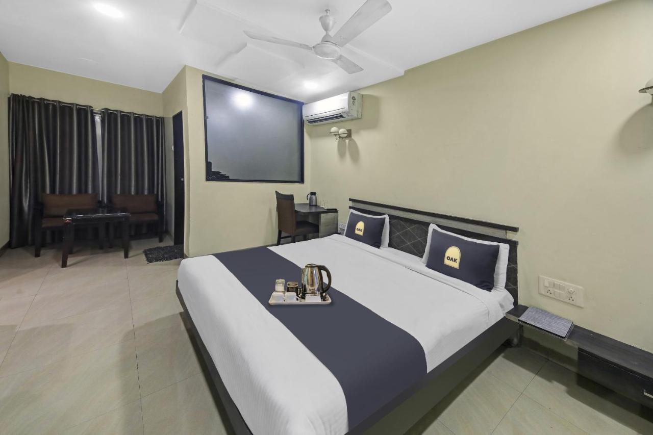 Townhouse Oak Hotel The Sudesh Rāipur Extérieur photo